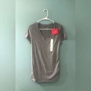 NWT … ISABEL MATERNITY “Size: S” Ruched T-Shirt